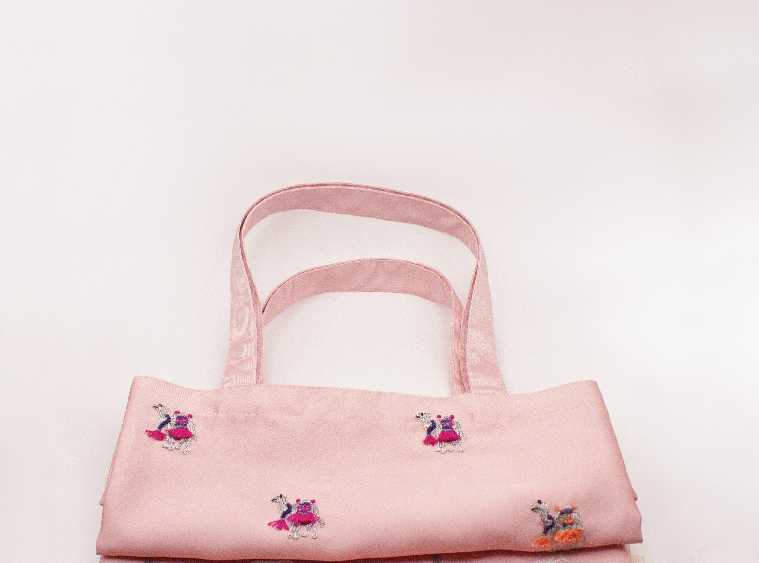 Hand-Embroidered Totebag - Camel Motif