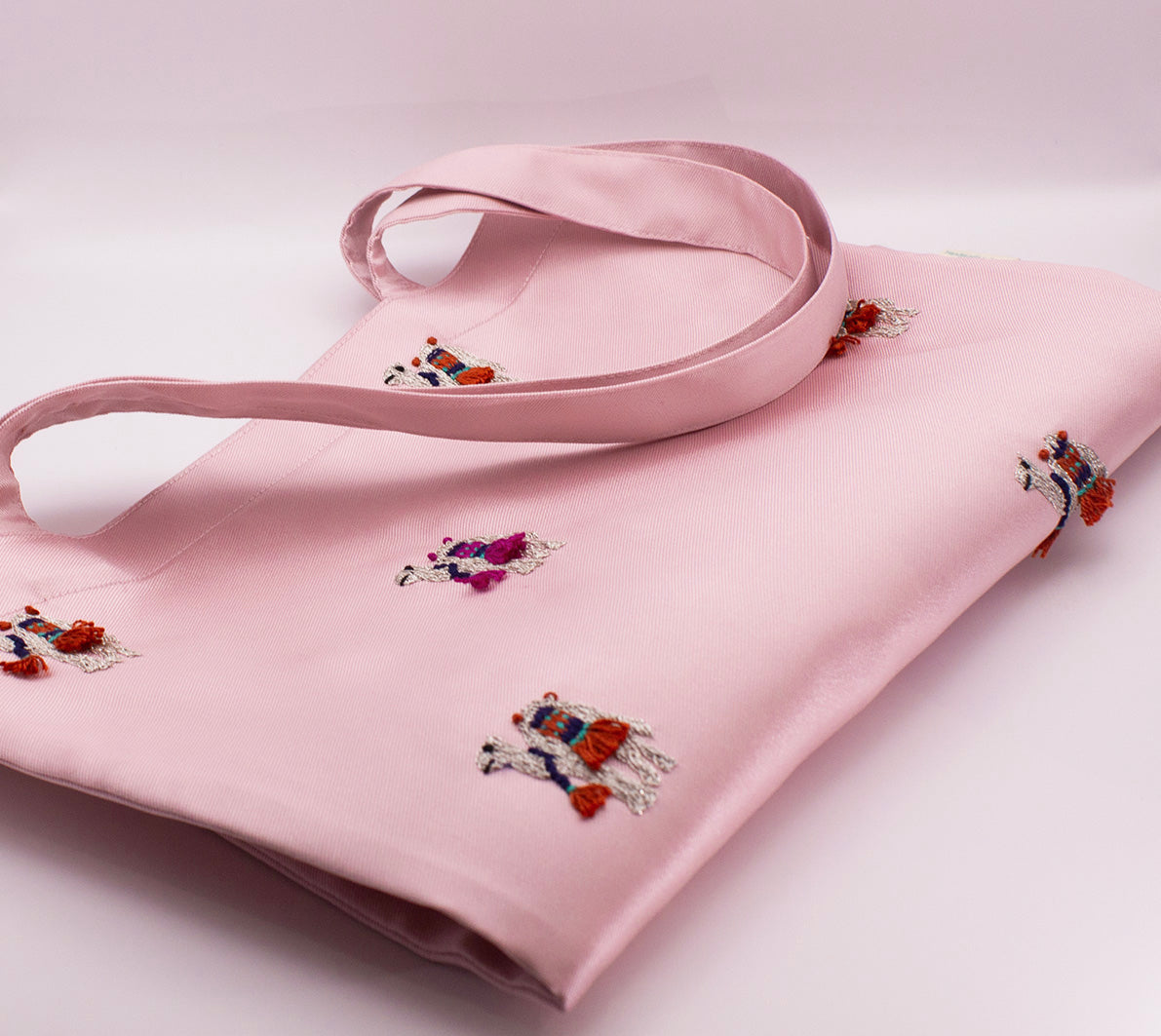 حقيبة يد - نقشة الجمل