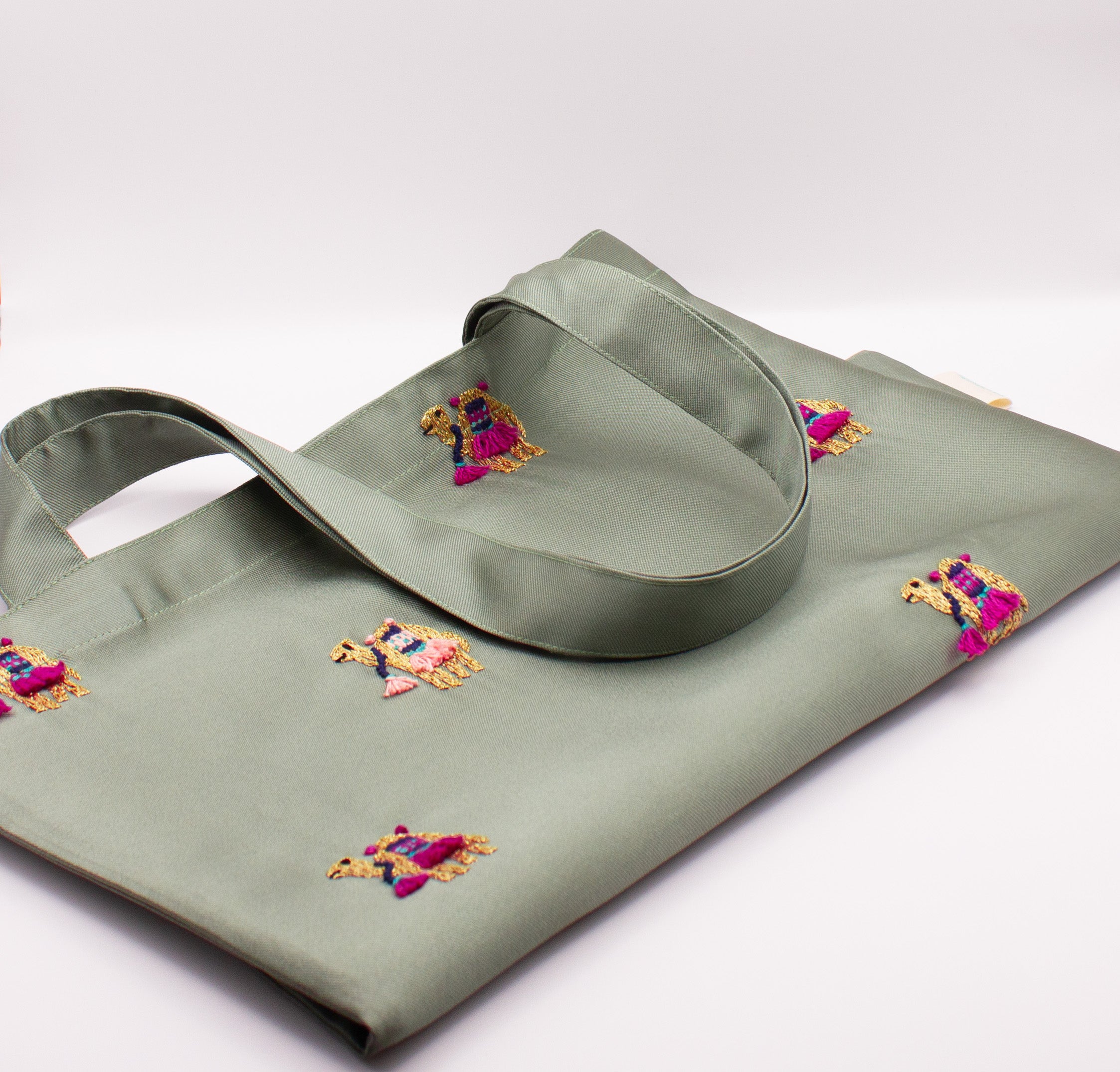 حقيبة يد - نقشة الجمل